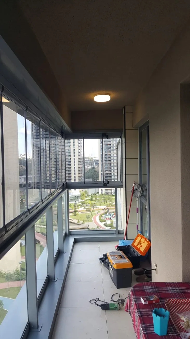 5 Levent cam balkon uygulaması